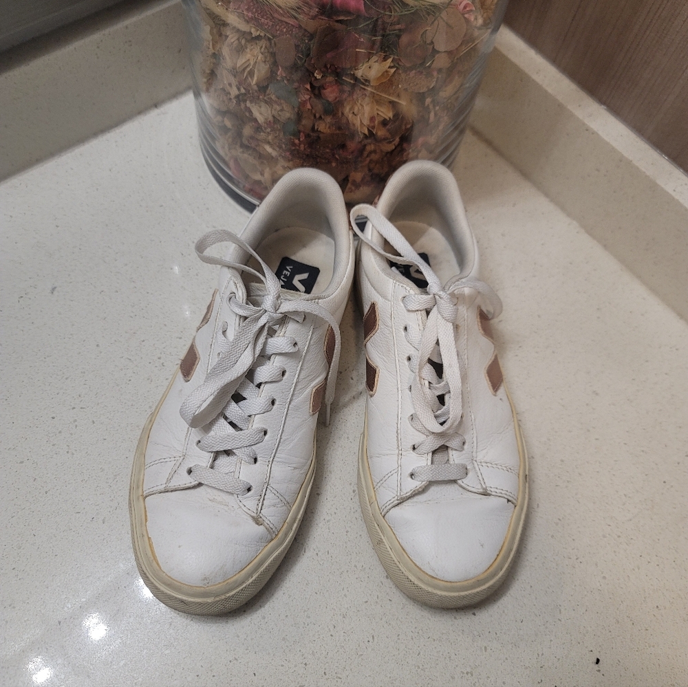 VEJA campo sneakers Size 7.5